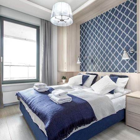 Lion Apartments - Naviflat Brabank Premium Apartment With Parking グダニスク エクステリア 写真