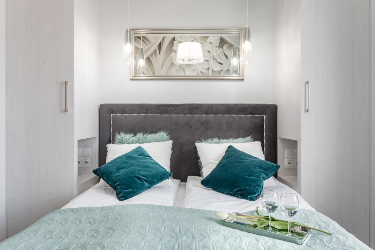 Lion Apartments - Naviflat Brabank Premium Apartment With Parking グダニスク エクステリア 写真