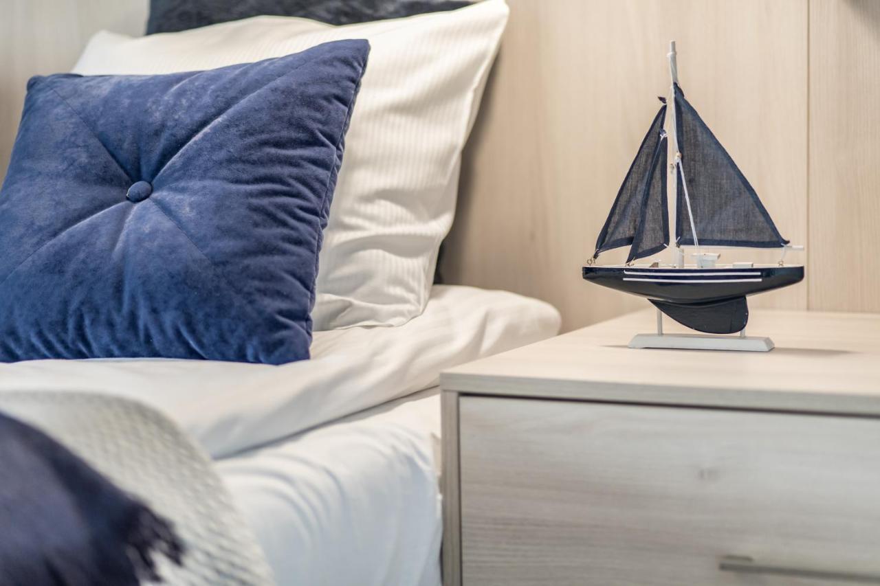 Lion Apartments - Naviflat Brabank Premium Apartment With Parking グダニスク エクステリア 写真