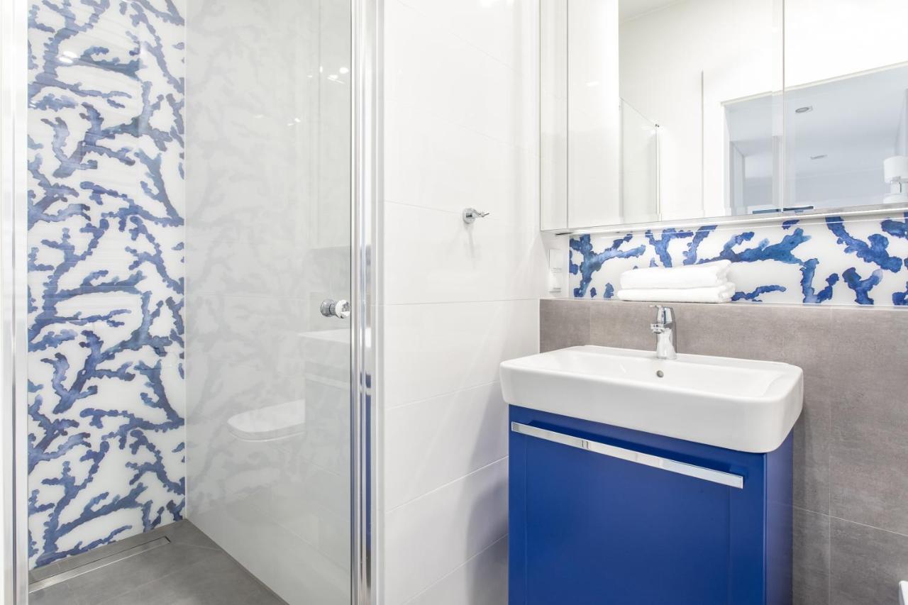 Lion Apartments - Naviflat Brabank Premium Apartment With Parking グダニスク エクステリア 写真